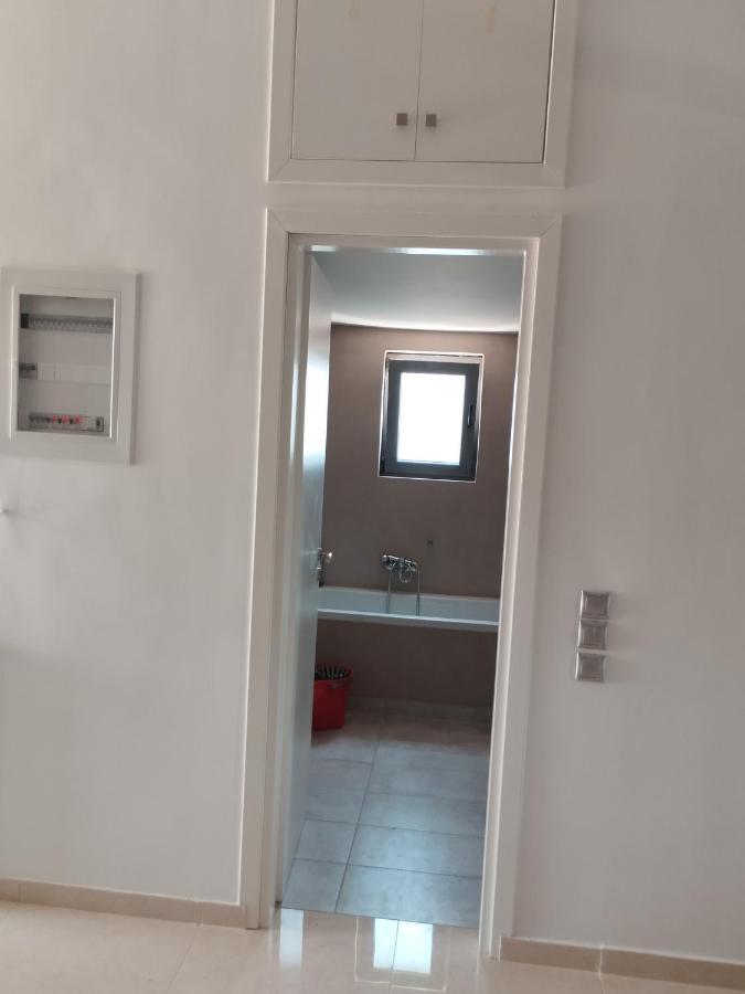 Apartament Coastal Garden Getaway Vári Zewnętrze zdjęcie