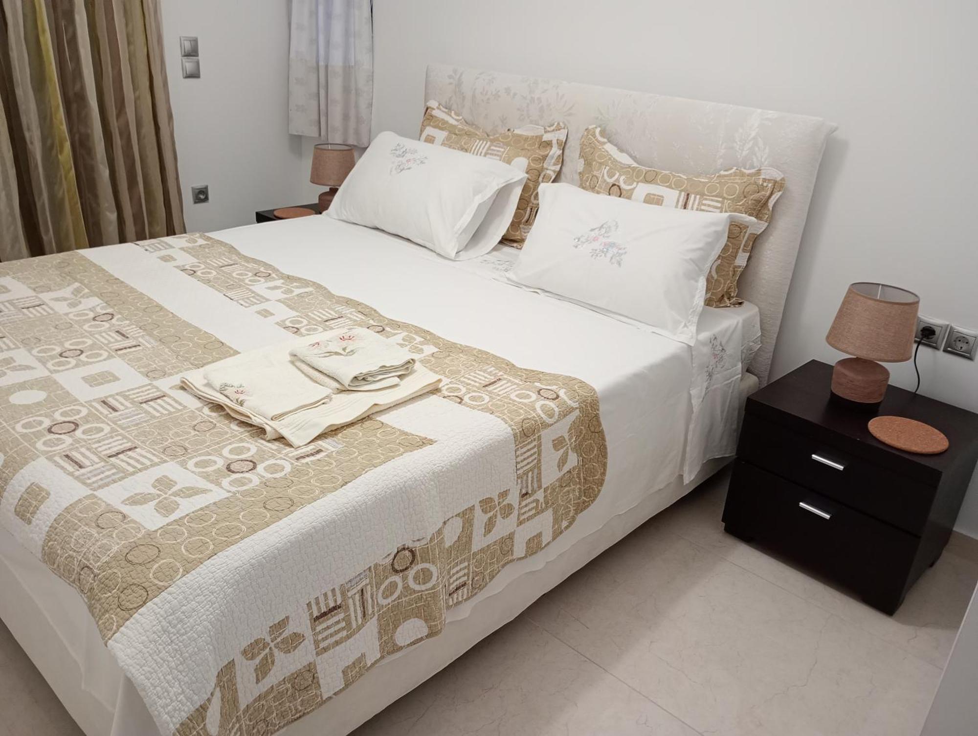 Apartament Coastal Garden Getaway Vári Zewnętrze zdjęcie